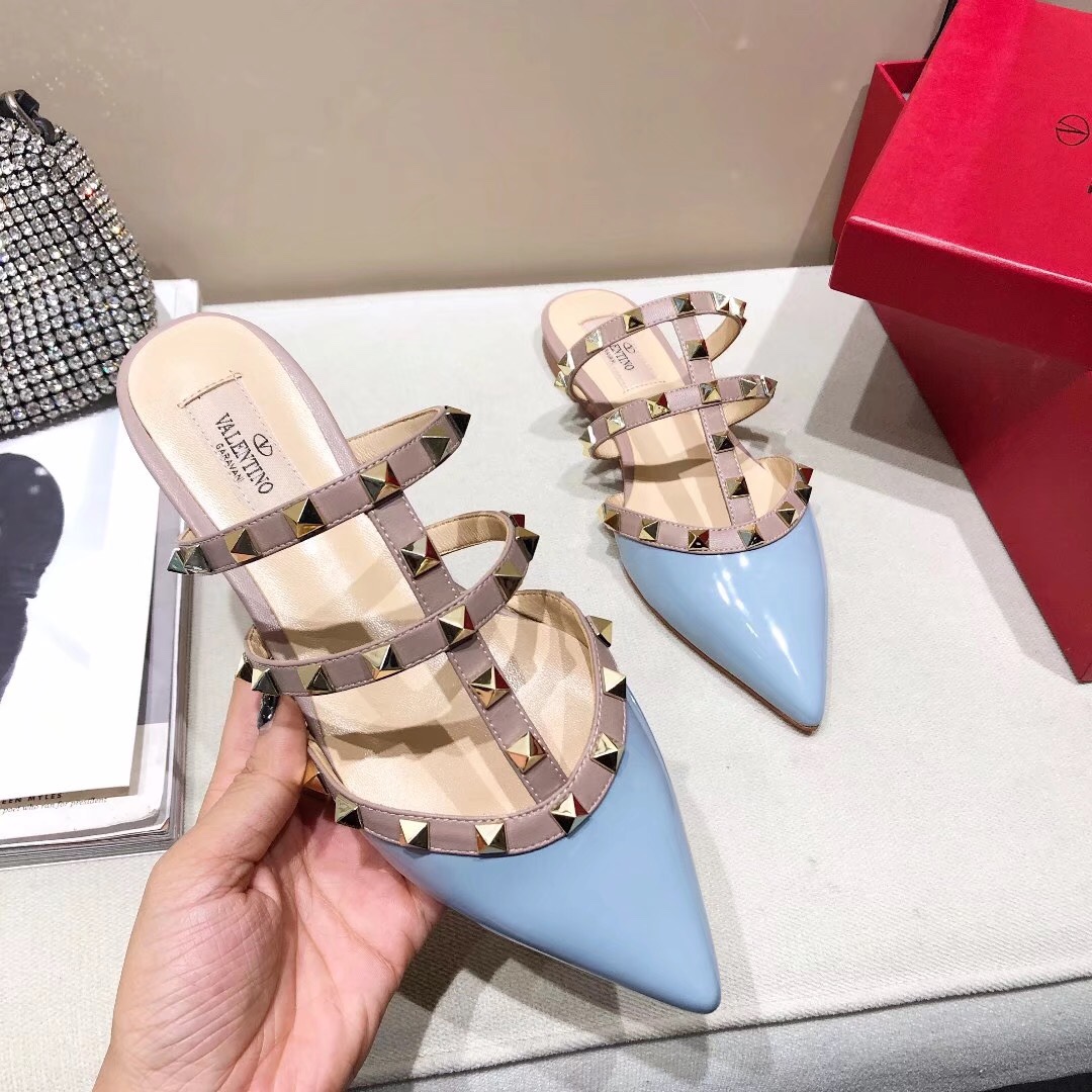 VALENTINO GARAVANI Roman Stud WOMEN 20 - vstockx