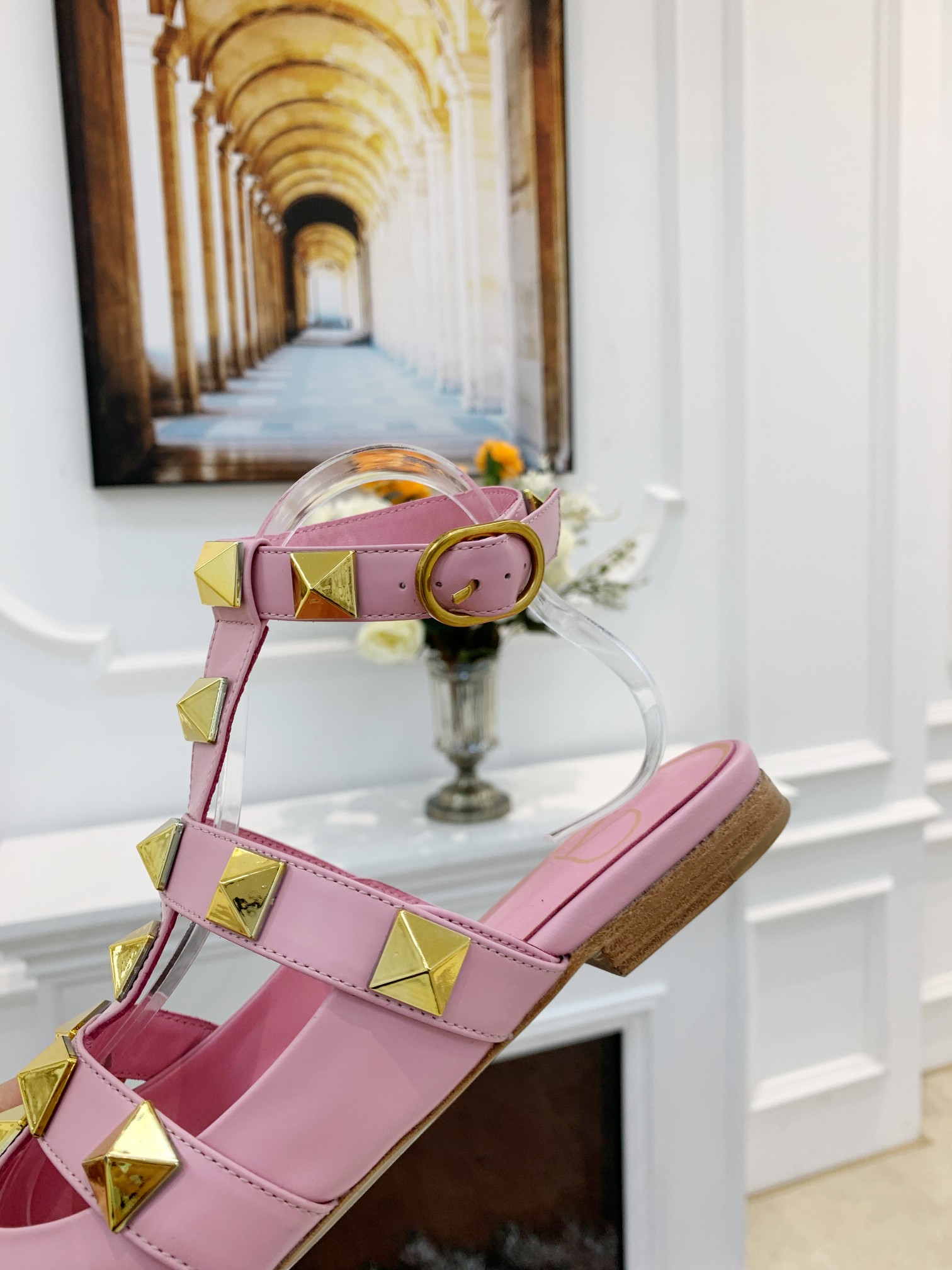 VALENTINO GARAVANI Roman Stud WOMEN 33 - vstockx