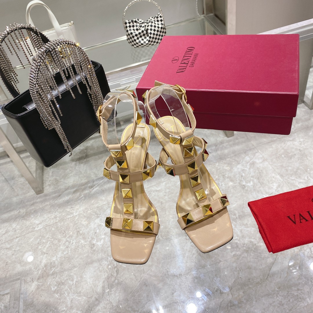 VALENTINO GARAVANI ROMAN STUD WOMEN 10 - vstockx