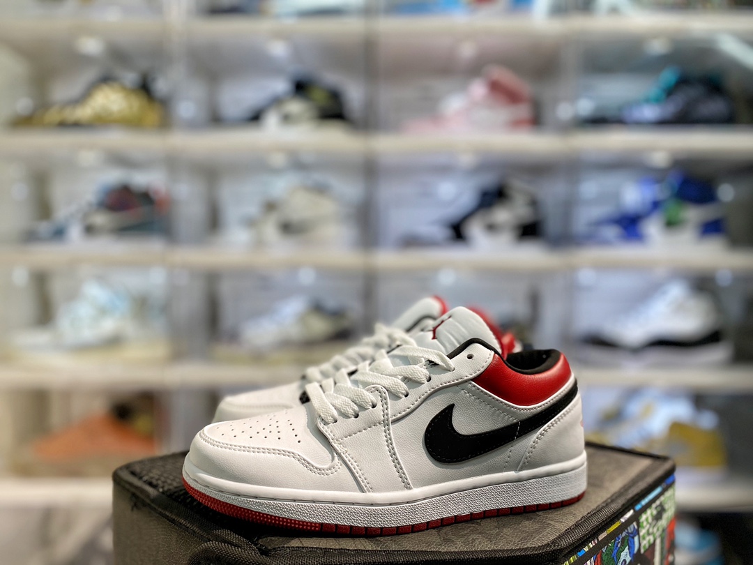 Jordan 1 Low White University Red Black - vstockx
