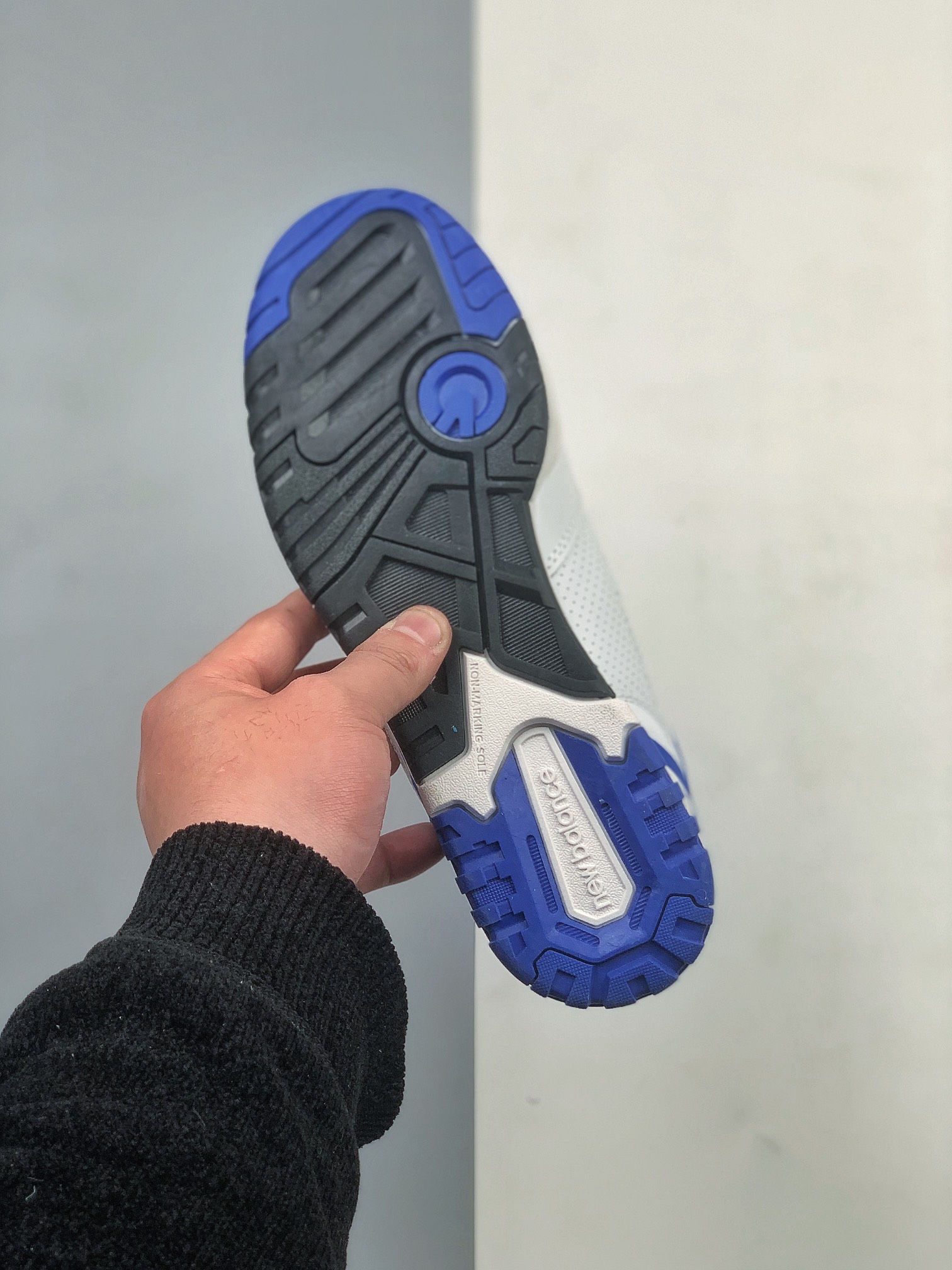 New Balance 550 White Blue - vstockx