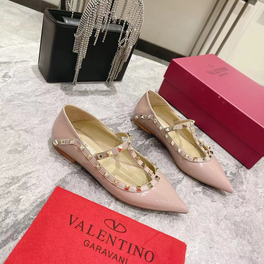 VALENTINO GARAVANI Roman Stud WOMEN 15 - vstockx