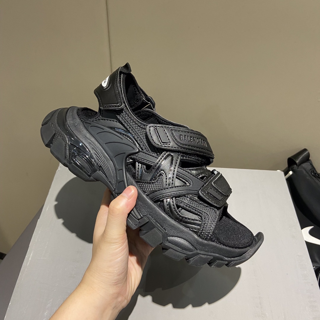 Balenciaga women 7 - vstockx