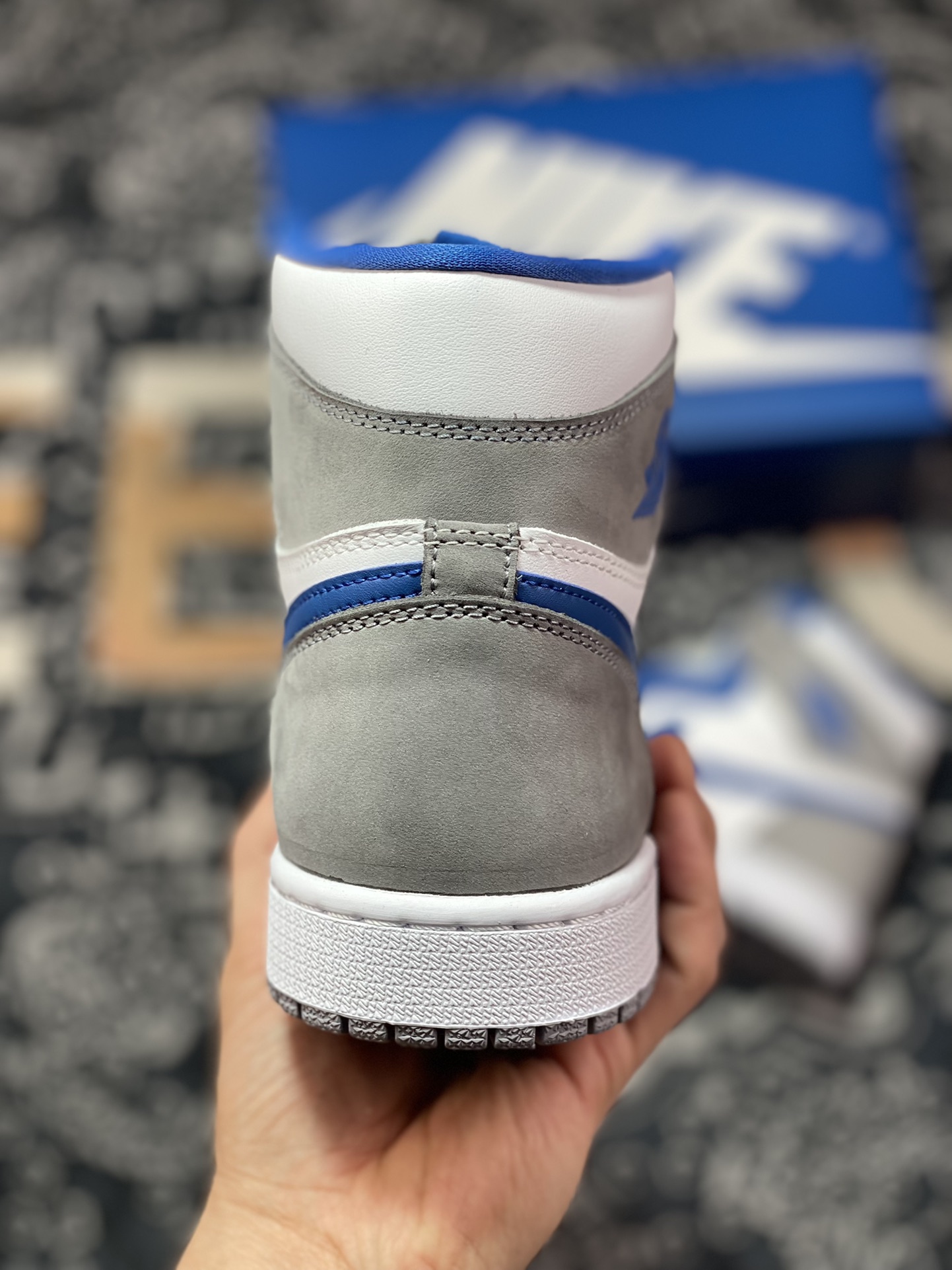 Jordan 1 Retro High OG True Blue - vstockx