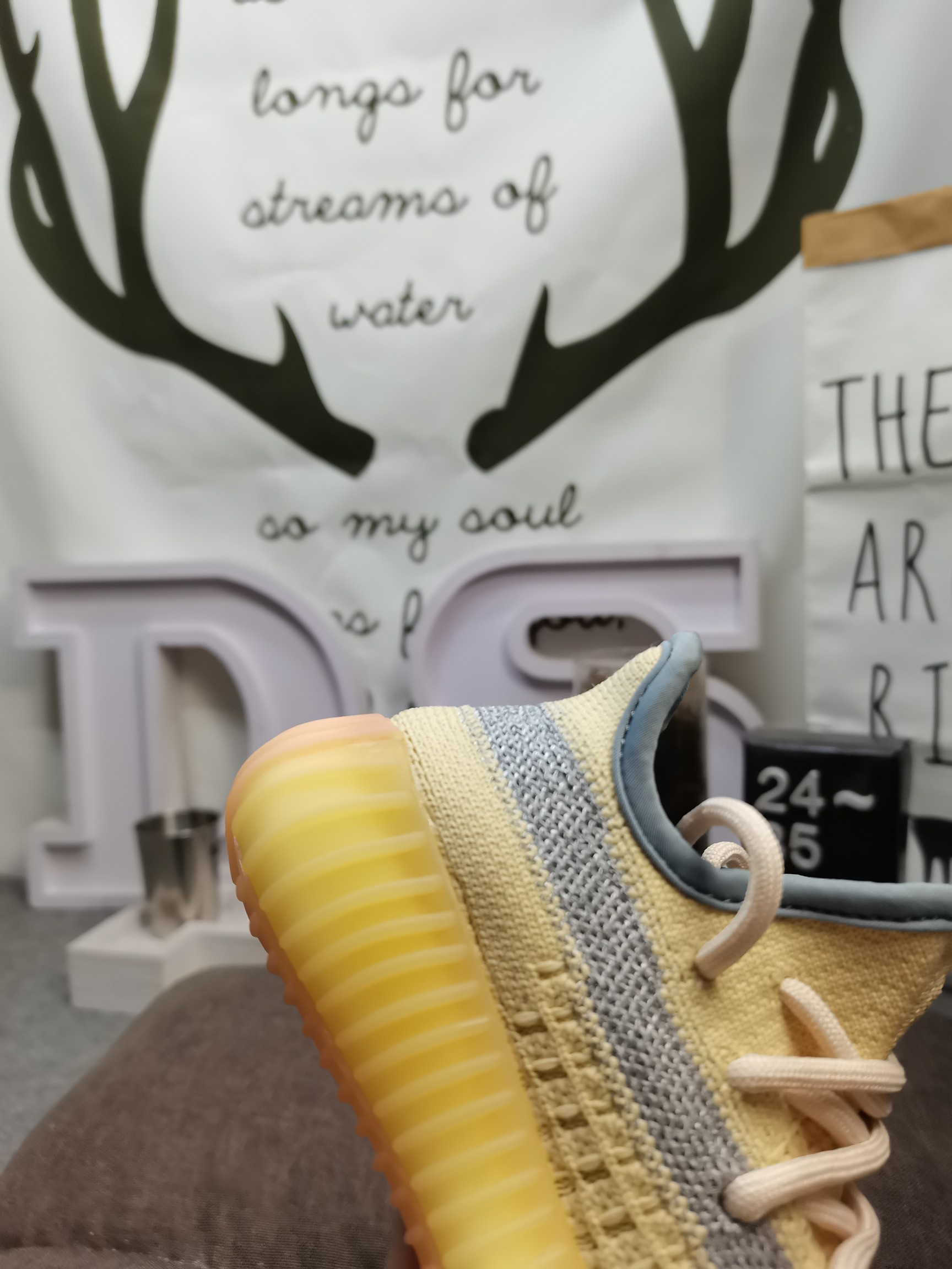 Kids yeezy 350 shoes 1 - vstockx
