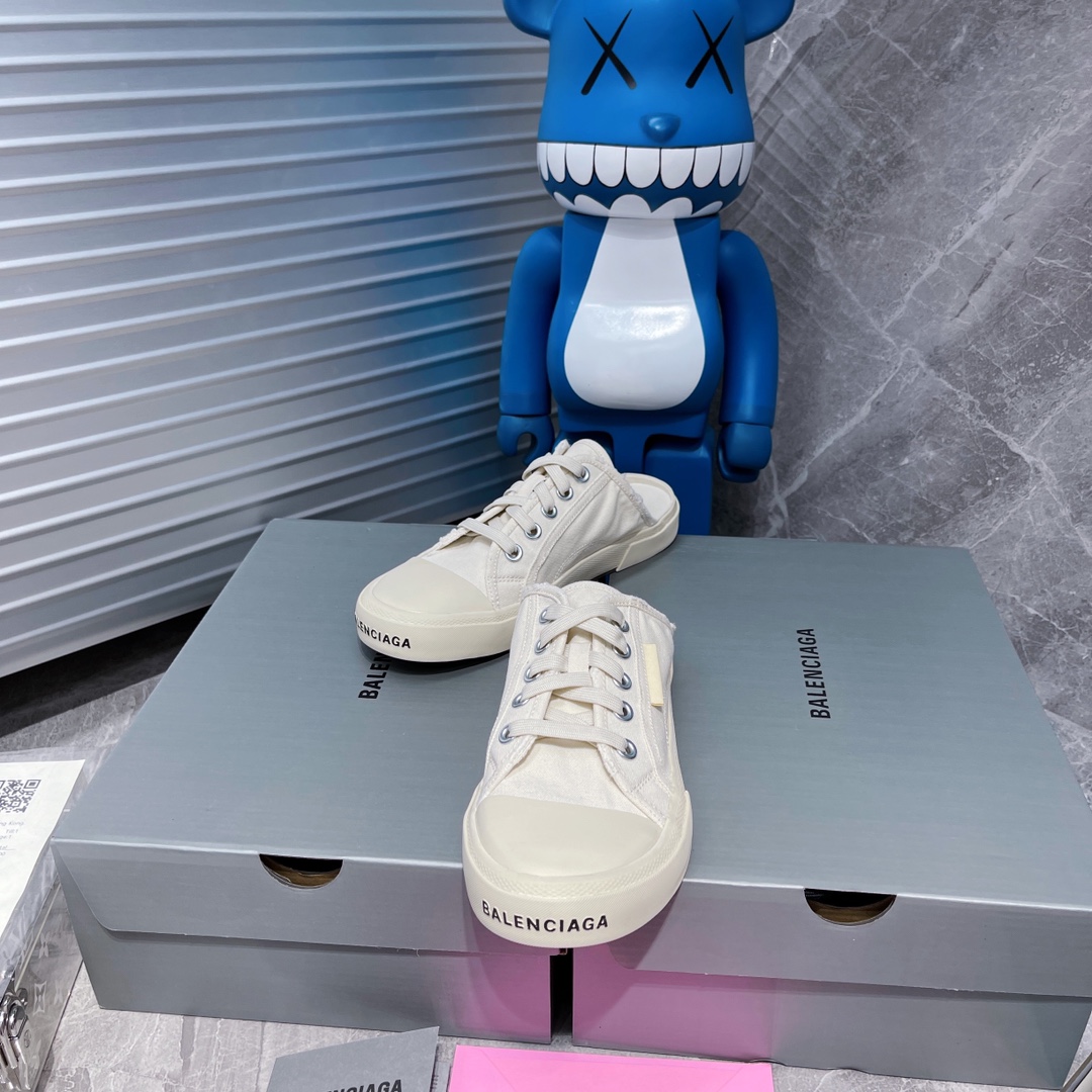 Balenciaga Paris Sneaker 2 - vstockx