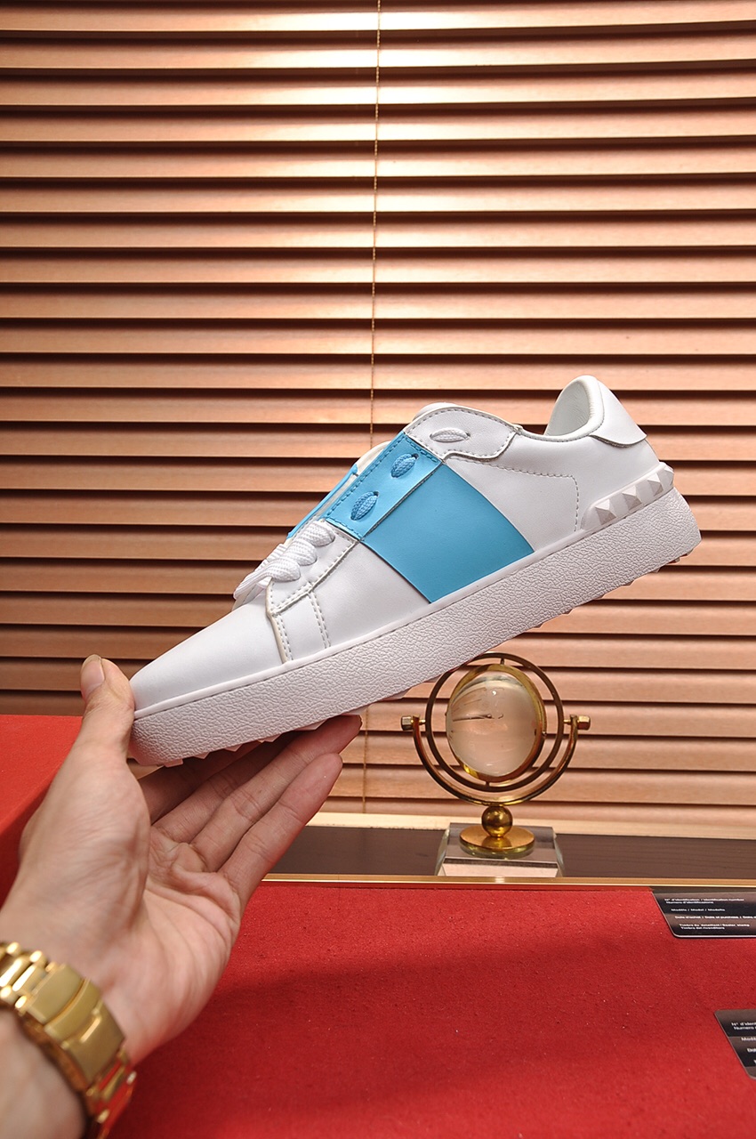 Valentino Garavani Rockstud Untitled calfskin sneaker 27 - vstockx