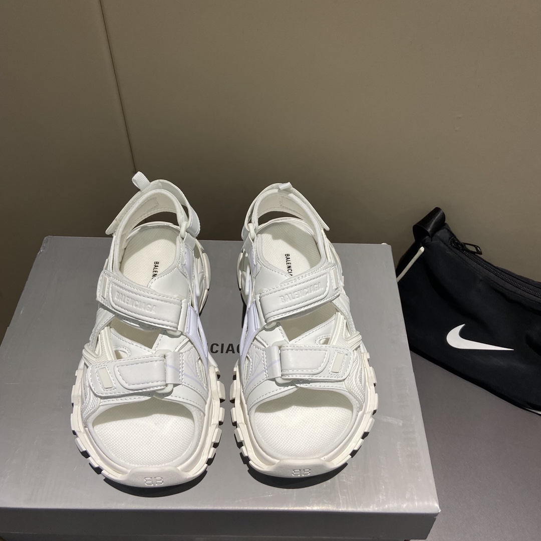 Balenciaga women 7 - vstockx