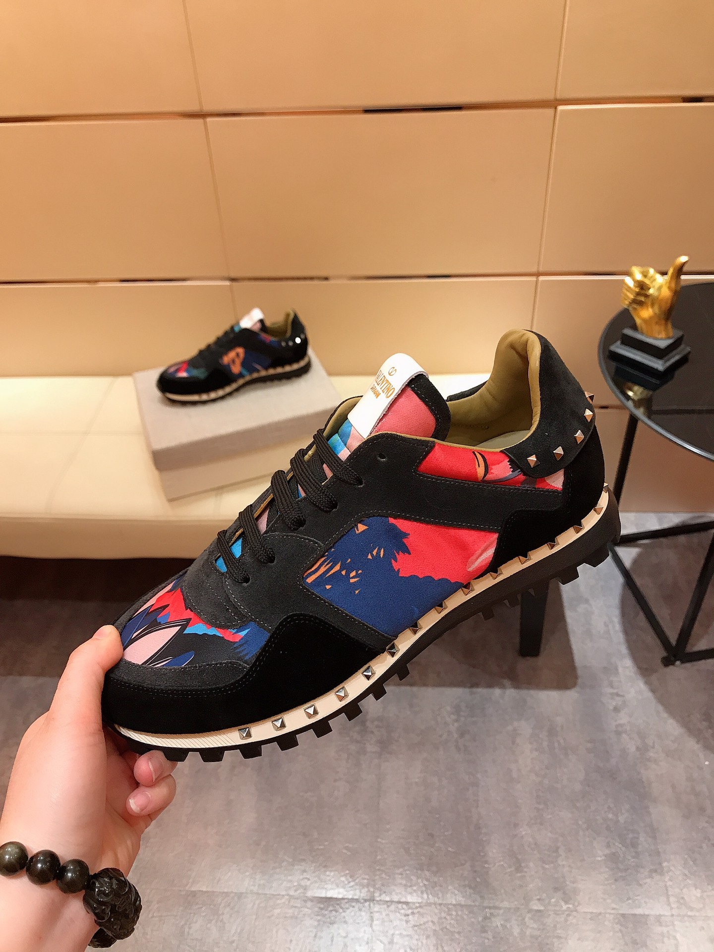 Valentino Garavani Rockrunner camouflage-print sneakers 19 - vstockx