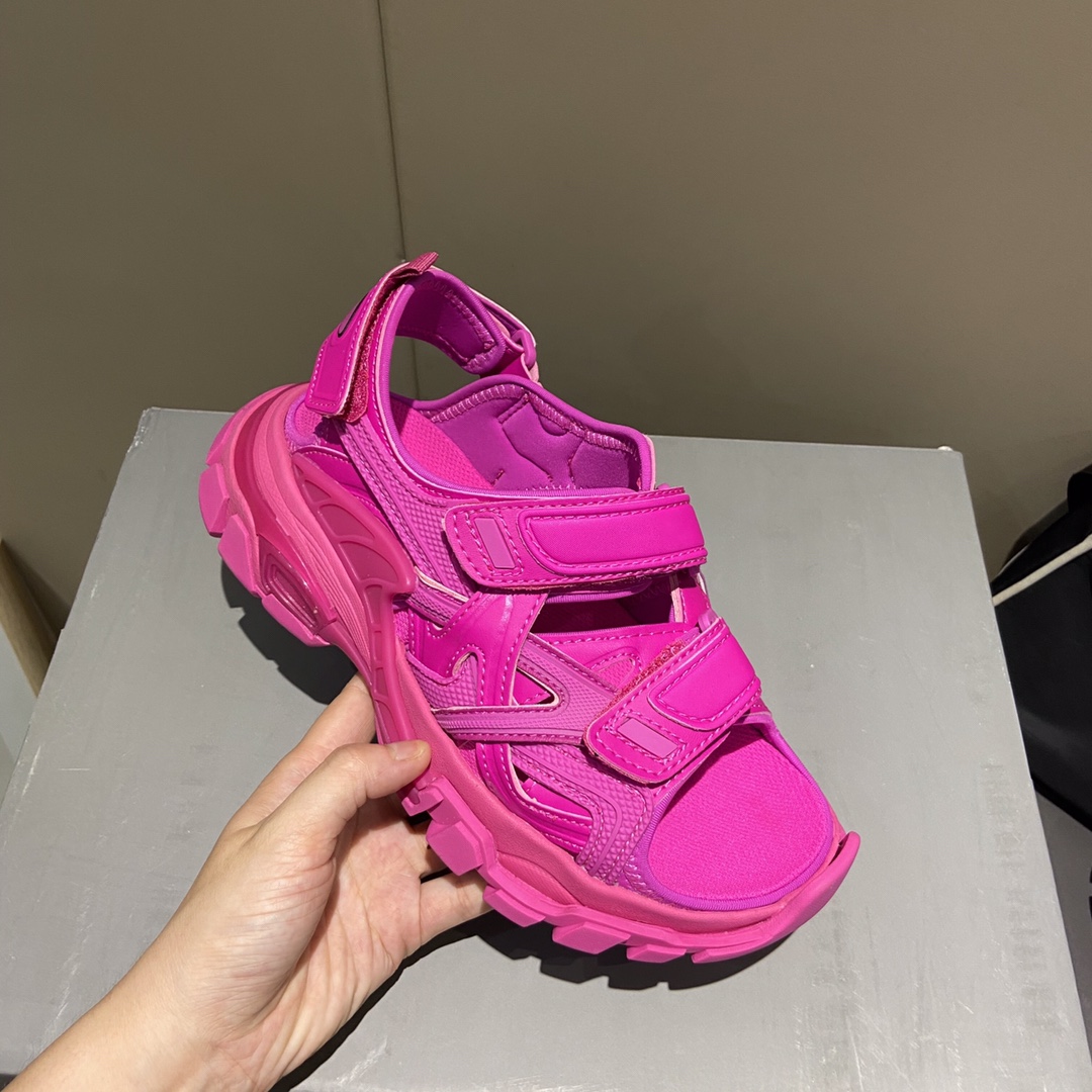 Balenciaga women 7 - vstockx