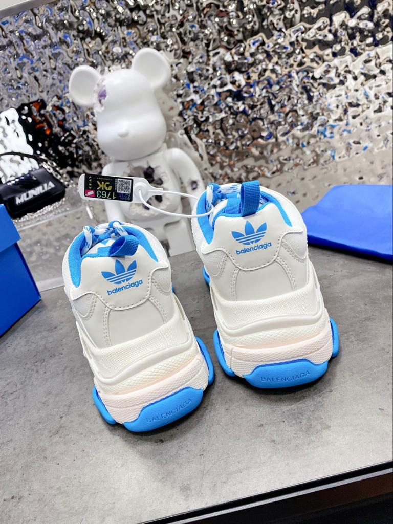 Balenciaga x adidas Triple S White Blue - vstockx