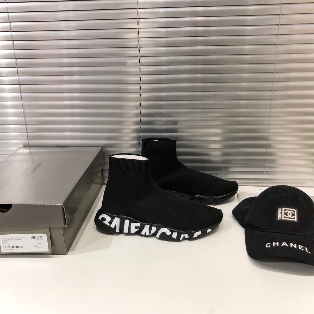 Balenciaga Speed Graffiti Trainers Black - vstockx