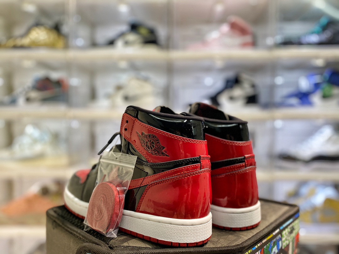 Jordan 1 Retro High OG Patent Bred - vstockx