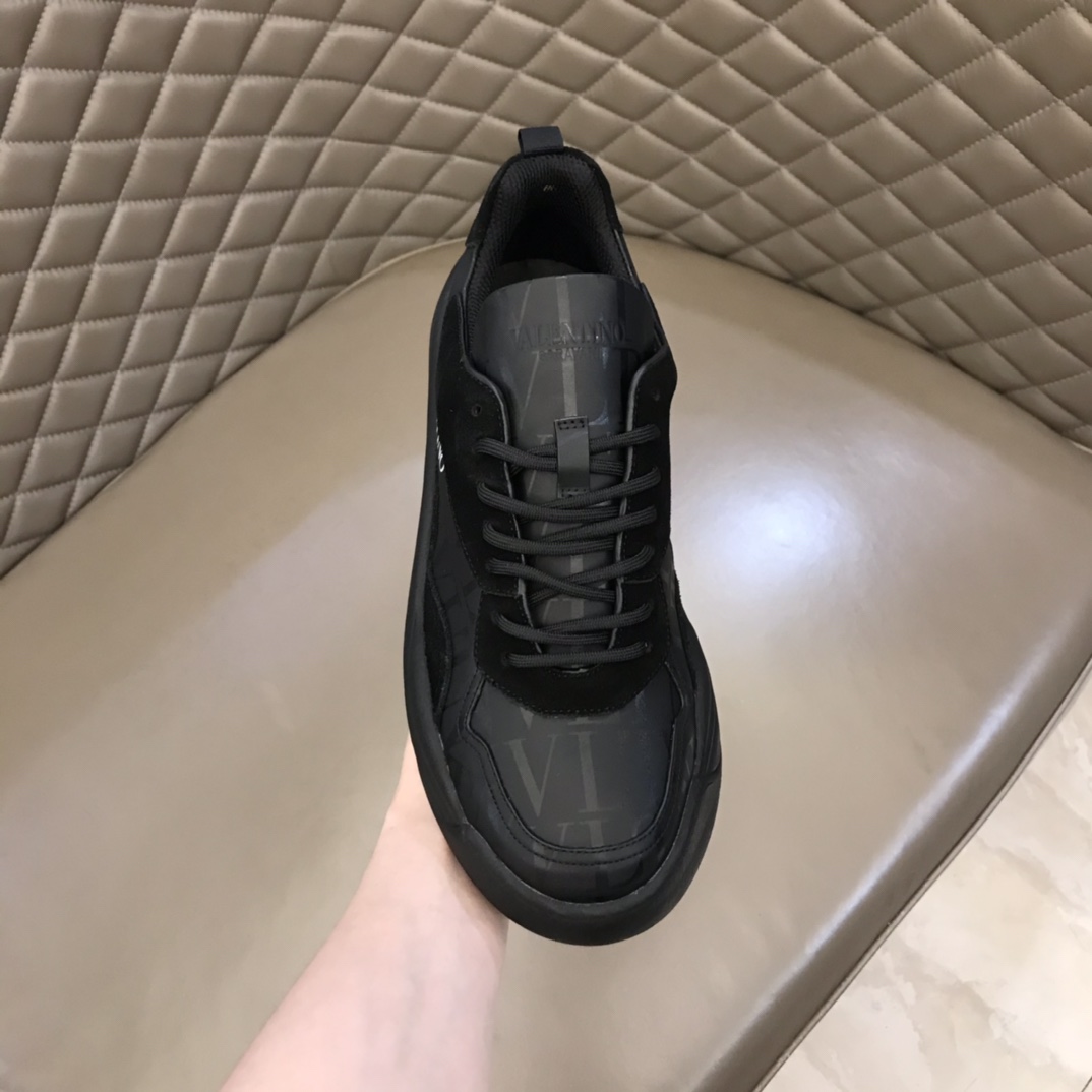 Valentino Garavani Gumboy low-top sneakers 12 - vstockx