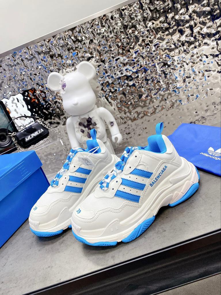 Balenciaga x adidas Triple S White Blue - vstockx