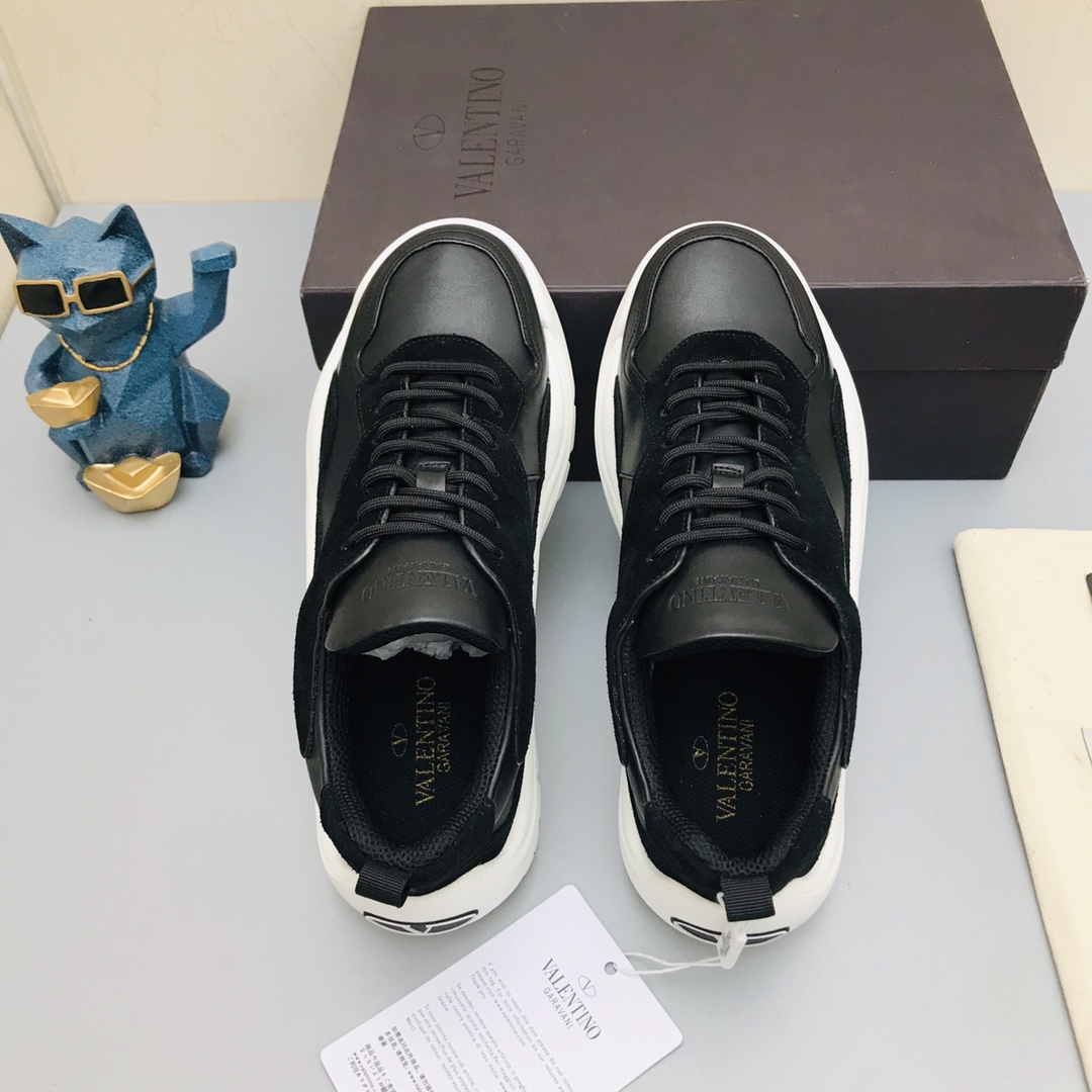 Valentino Garavani Gumboy low-top sneakers 17 - vstockx