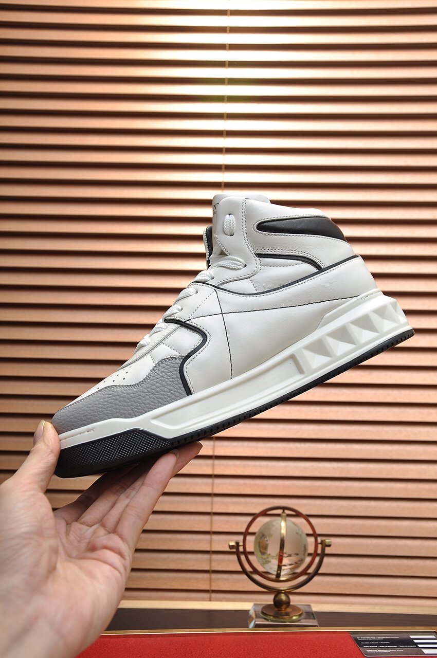 Valentino Garavani One Stud high-top sneakers 3 - vstockx