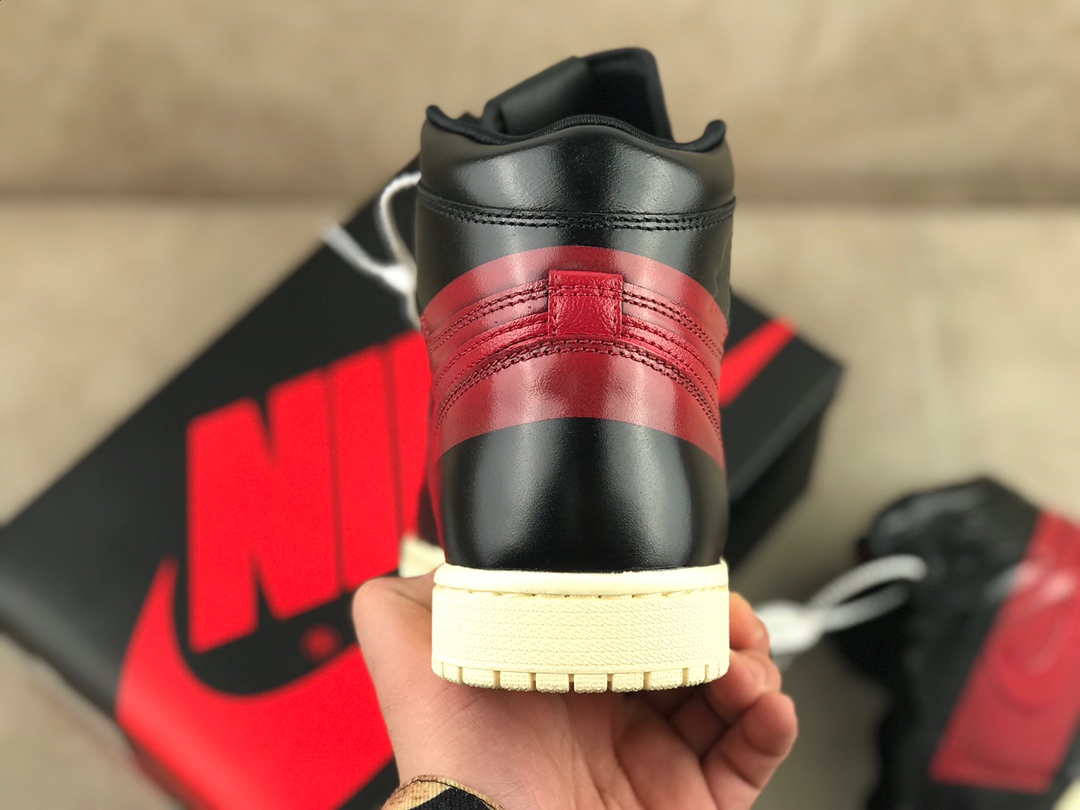 Jordan 1 Retro High OG Defiant Couture - vstockx