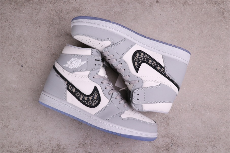 Jordan 1 Retro High Dior - vstockx