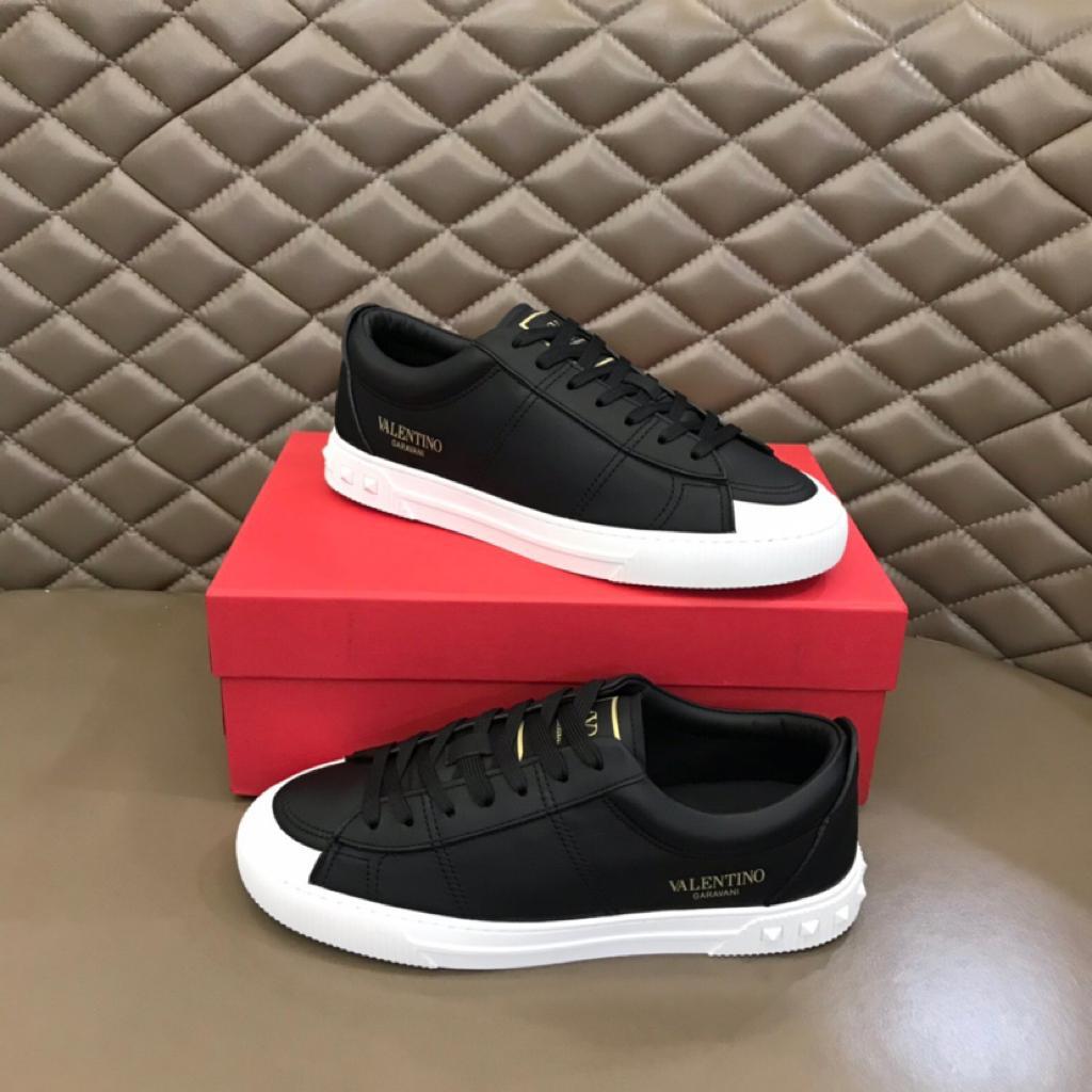 Valentino Garavani 236 - vstockx