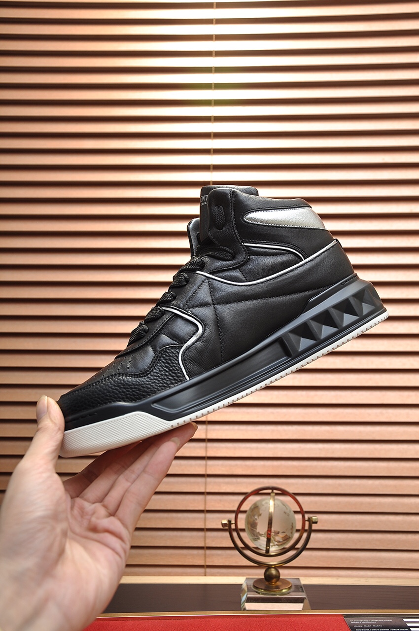 Valentino Garavani One Stud high-top sneakers 1 - vstockx