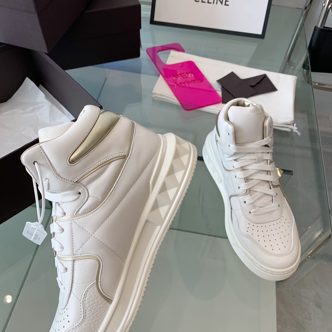 VALENTINO GARAVANI ONE STUD SNEAKER 6 - vstockx