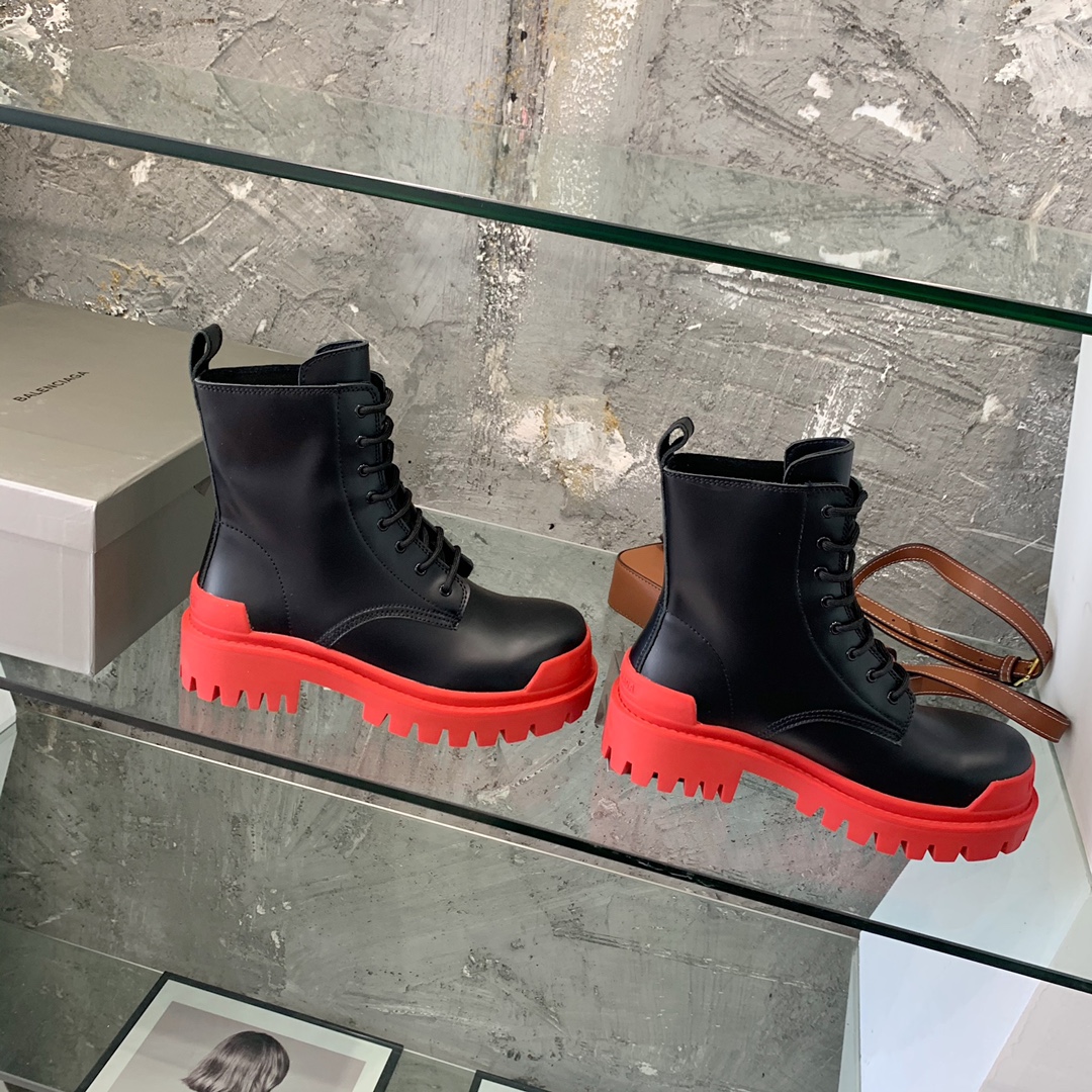 Balenciaga boot women 2 - vstockx