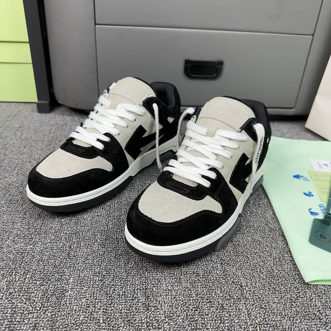 OFF-WHITE Out Of Office OOO Low Tops White Black White - vstockx