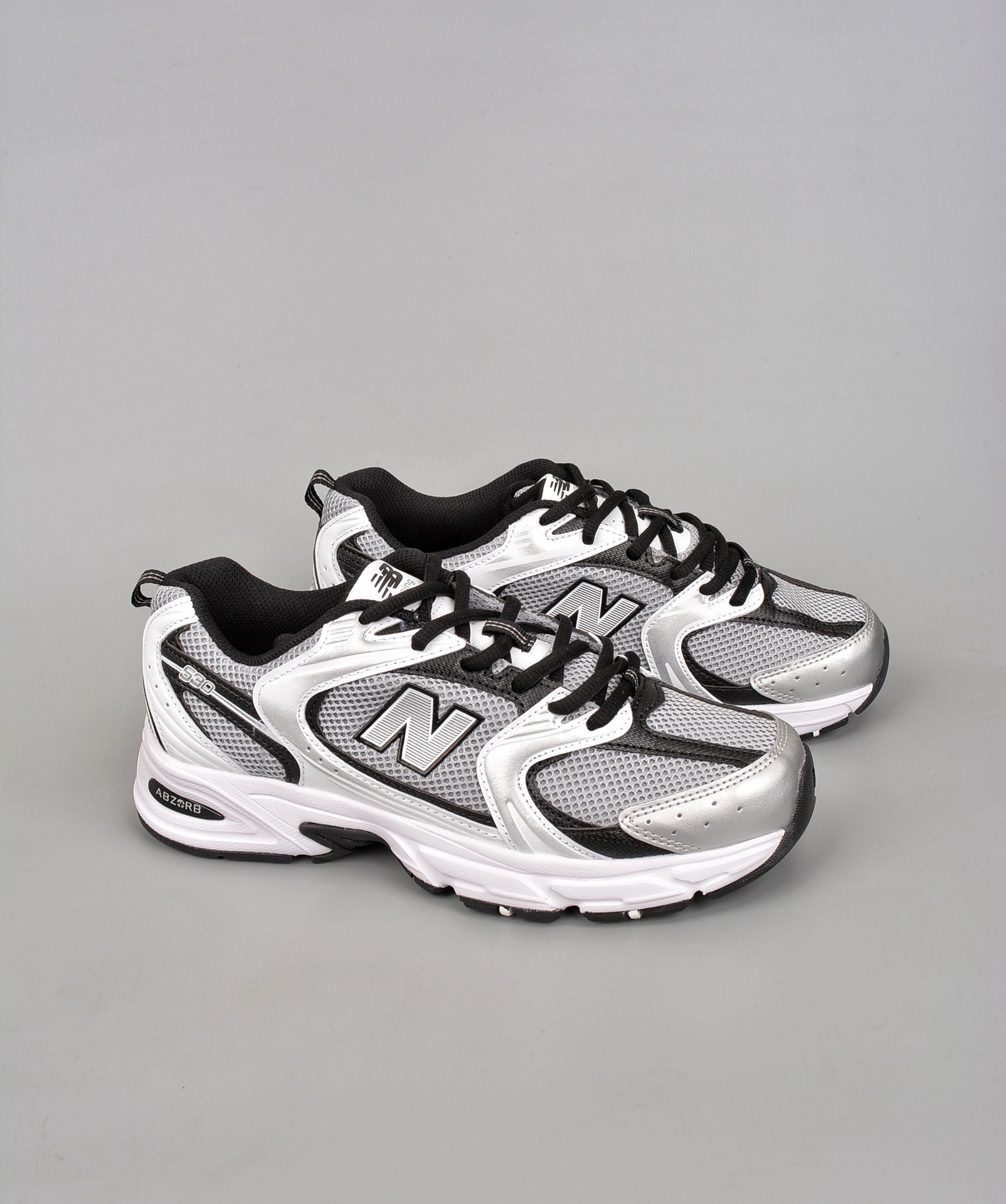 New Balance 530 Sneaker 10 - vstockx