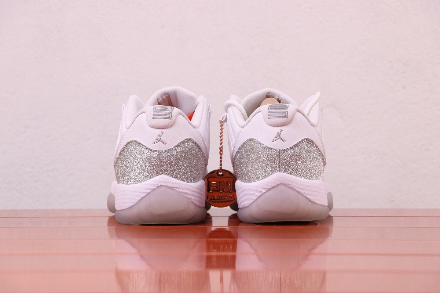 Jordan 11 Retro White Metallic Silver - vstockx