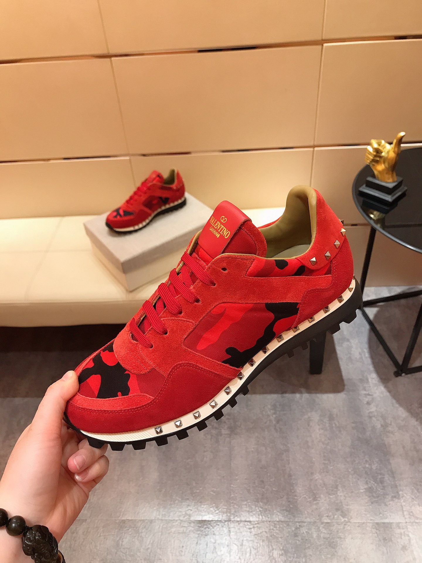 Valentino Garavani Rockrunner camouflage-print sneakers 18 - vstockx