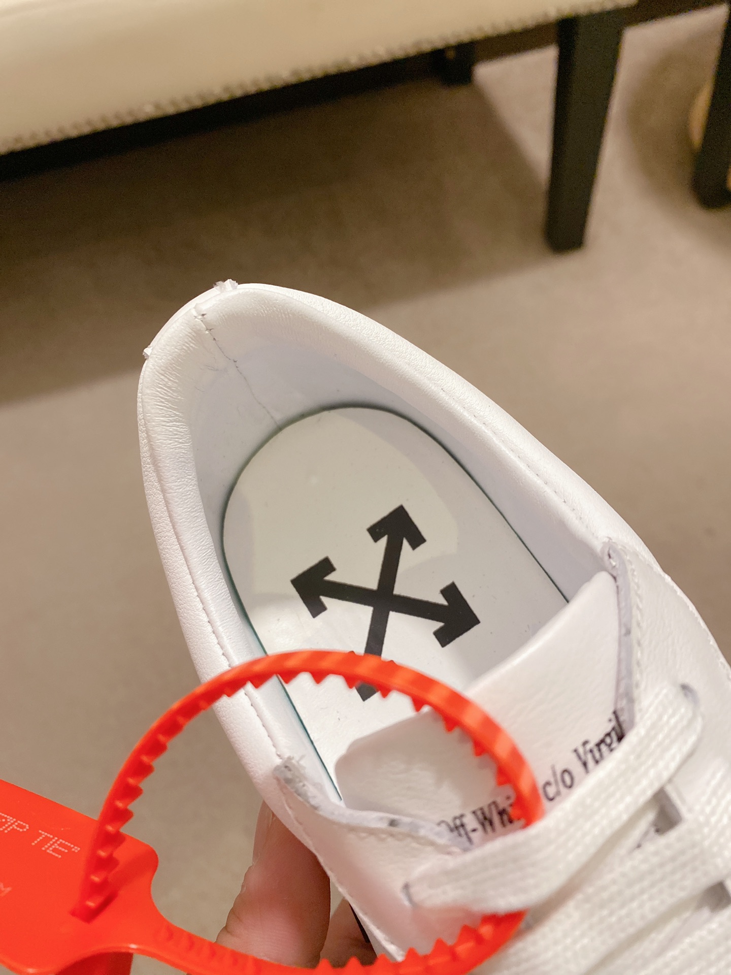 Off-White Low Vulc White Black AW20 - vstockx