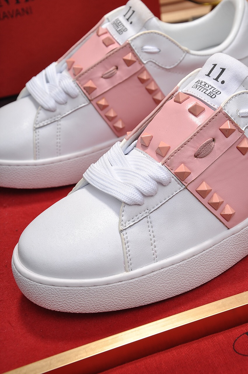 Valentino Garavani Rockstud Untitled calfskin sneaker 5 - vstockx