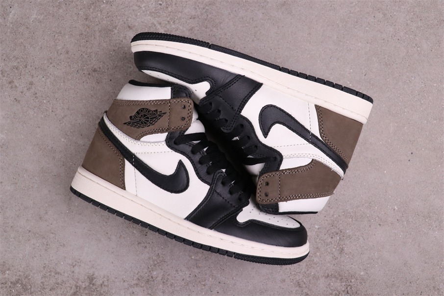 Jordan 1 Retro High Dark Mocha - vstockx