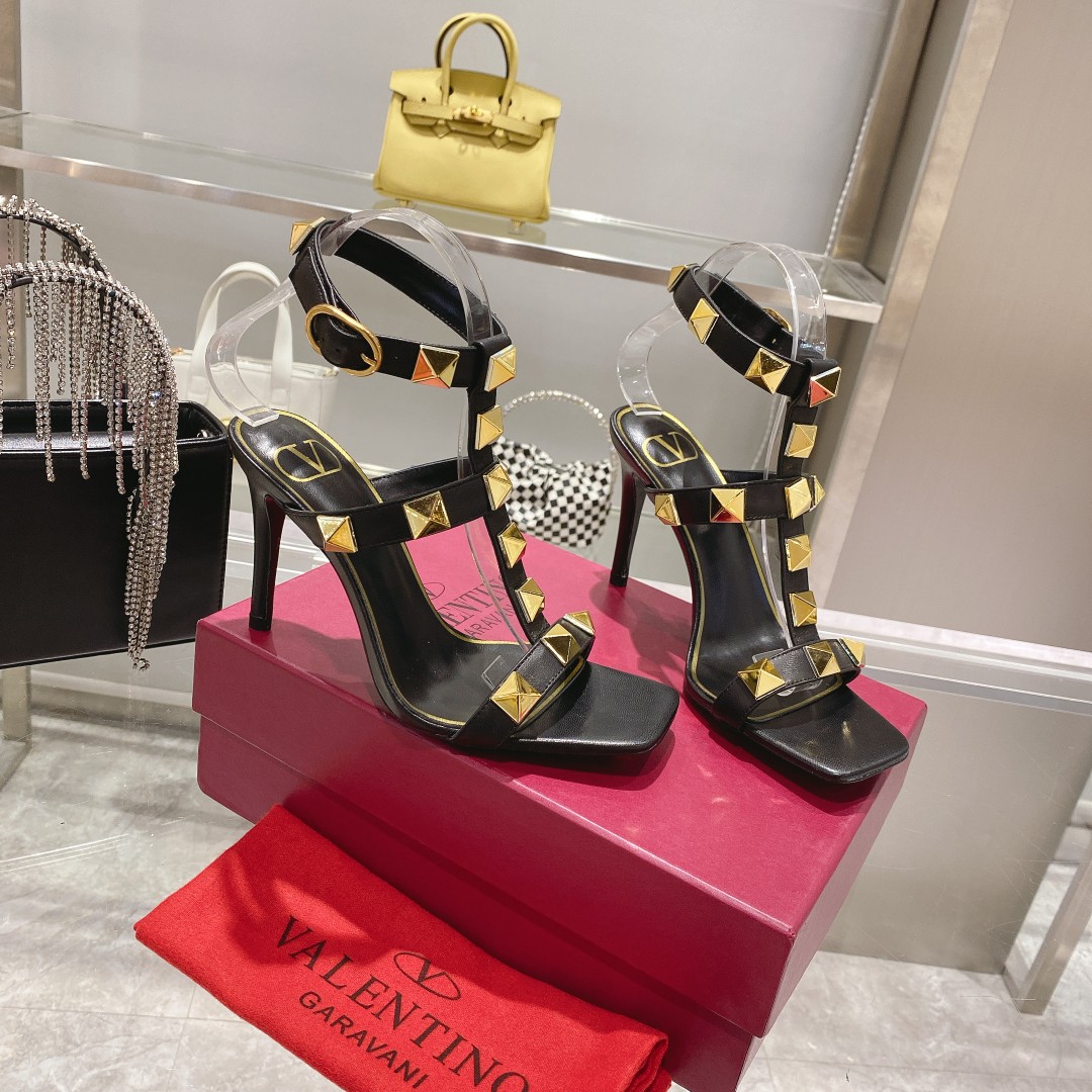 VALENTINO GARAVANI ROMAN STUD WOMEN 10 - vstockx