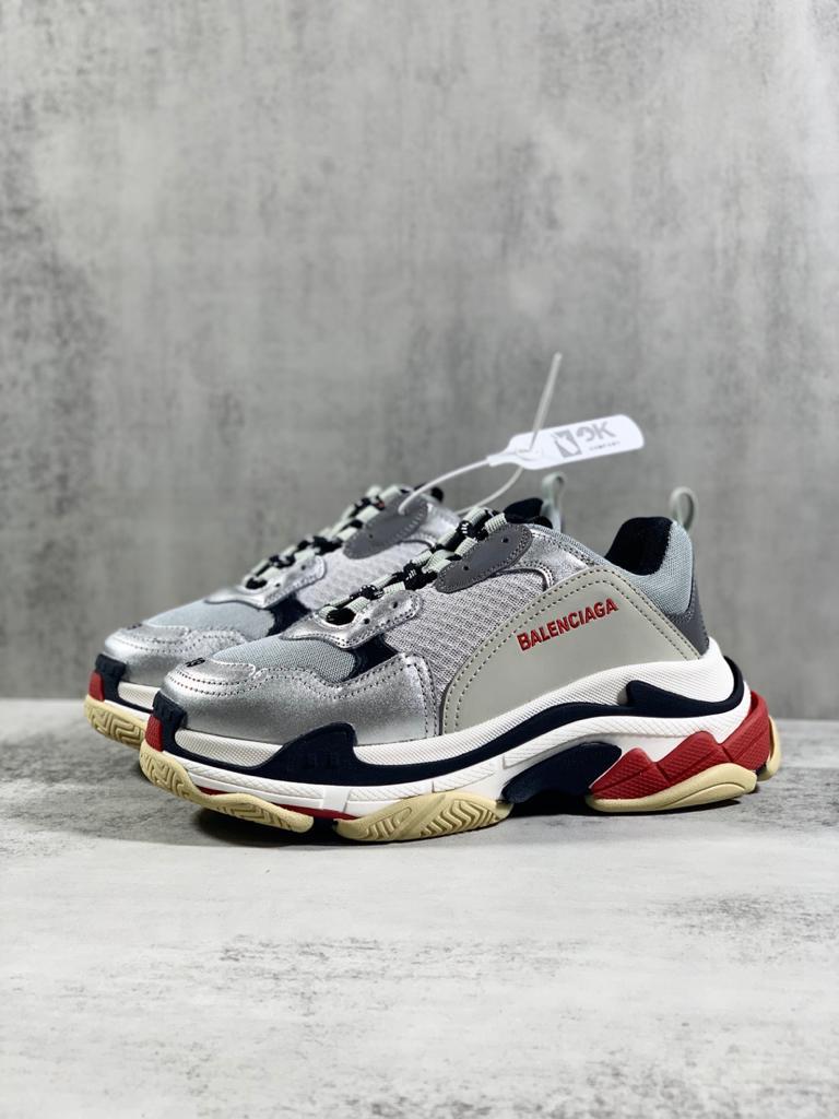 Balenciaga Triple S Silver Red (2018) - vstockx