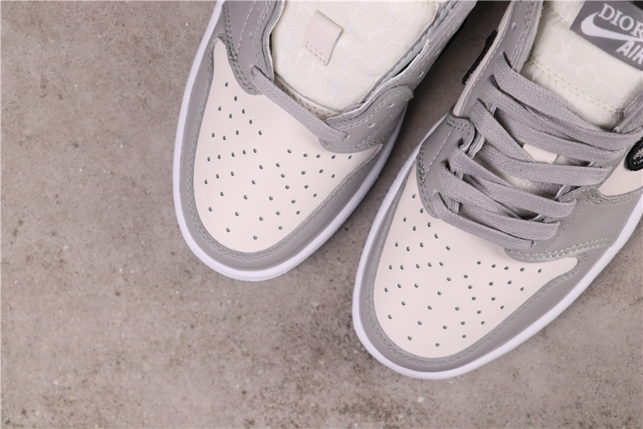 Jordan 1 Retro Low Dior - vstockx