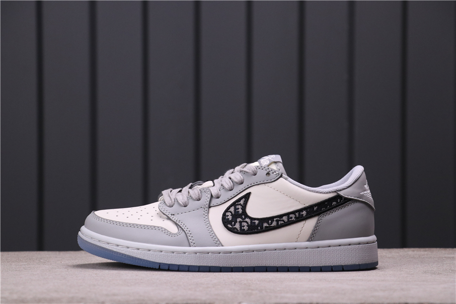 Jordan 1 Retro Low Dior - vstockx