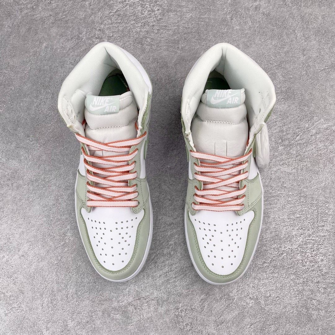 Jordan 1 Retro High OG Seafoam (W) - vstockx