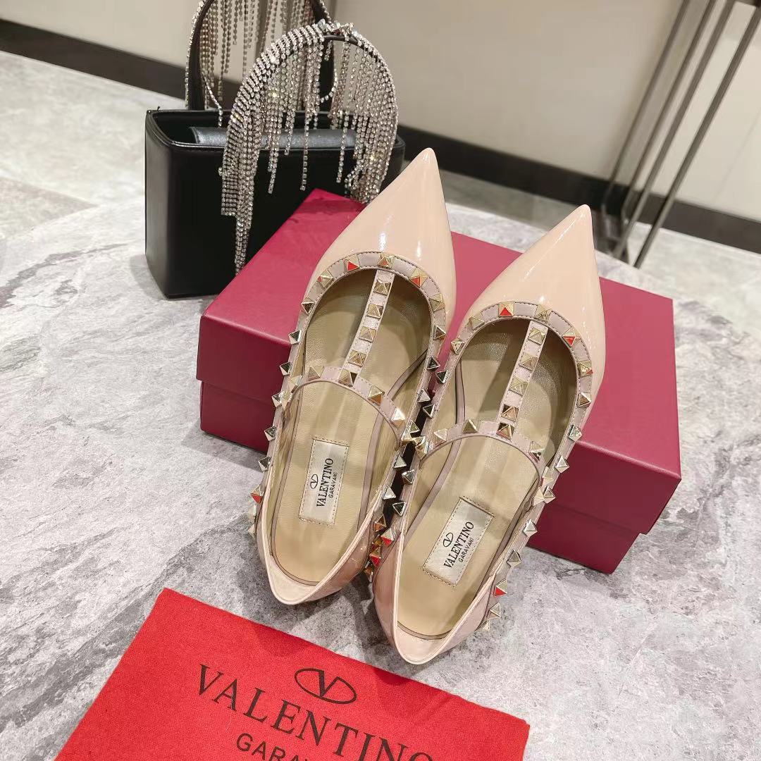 VALENTINO GARAVANI Roman Stud WOMEN 15 - vstockx