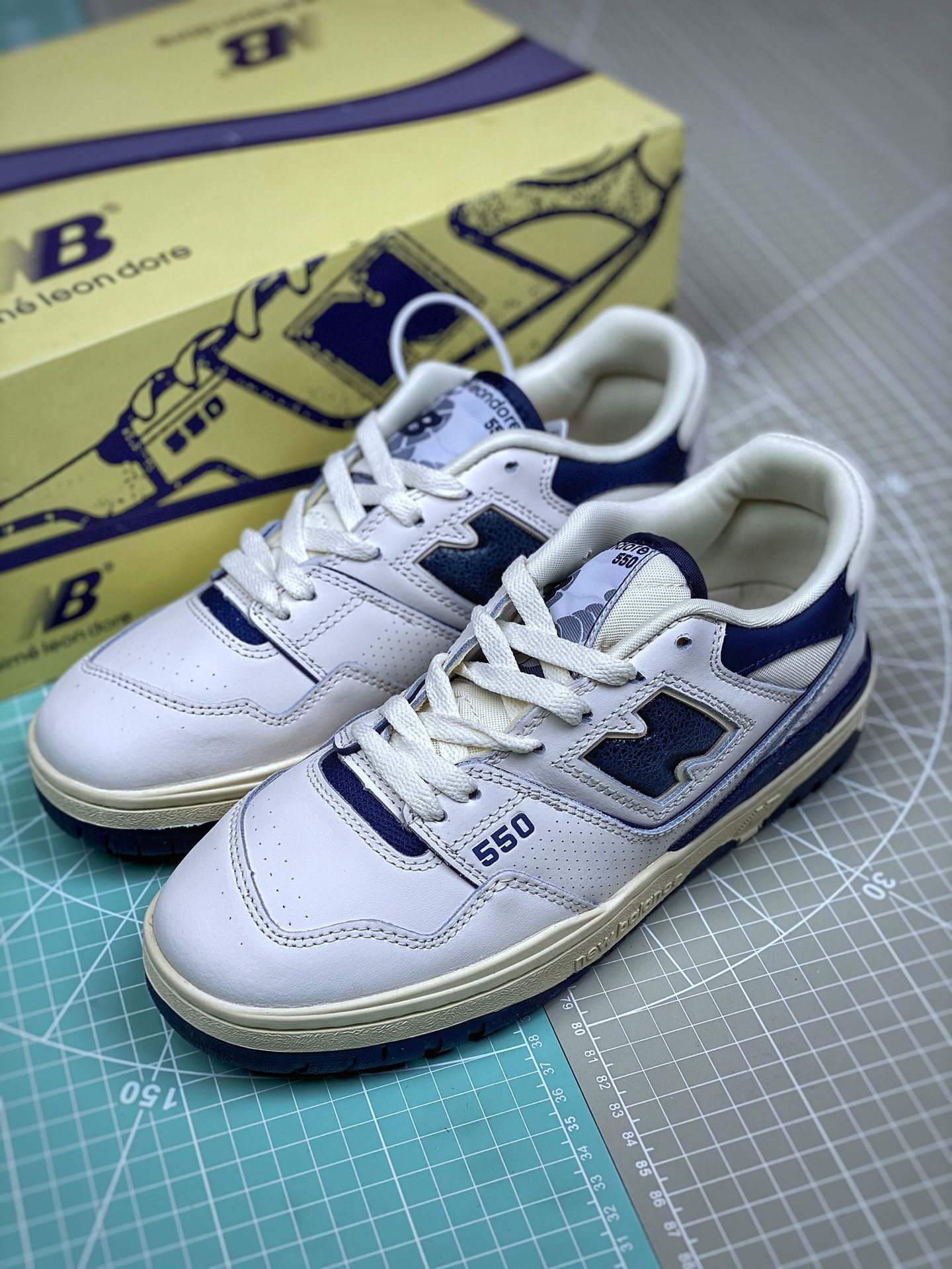 New Balance 550 Aime Leon Dore White Navy - vstockx