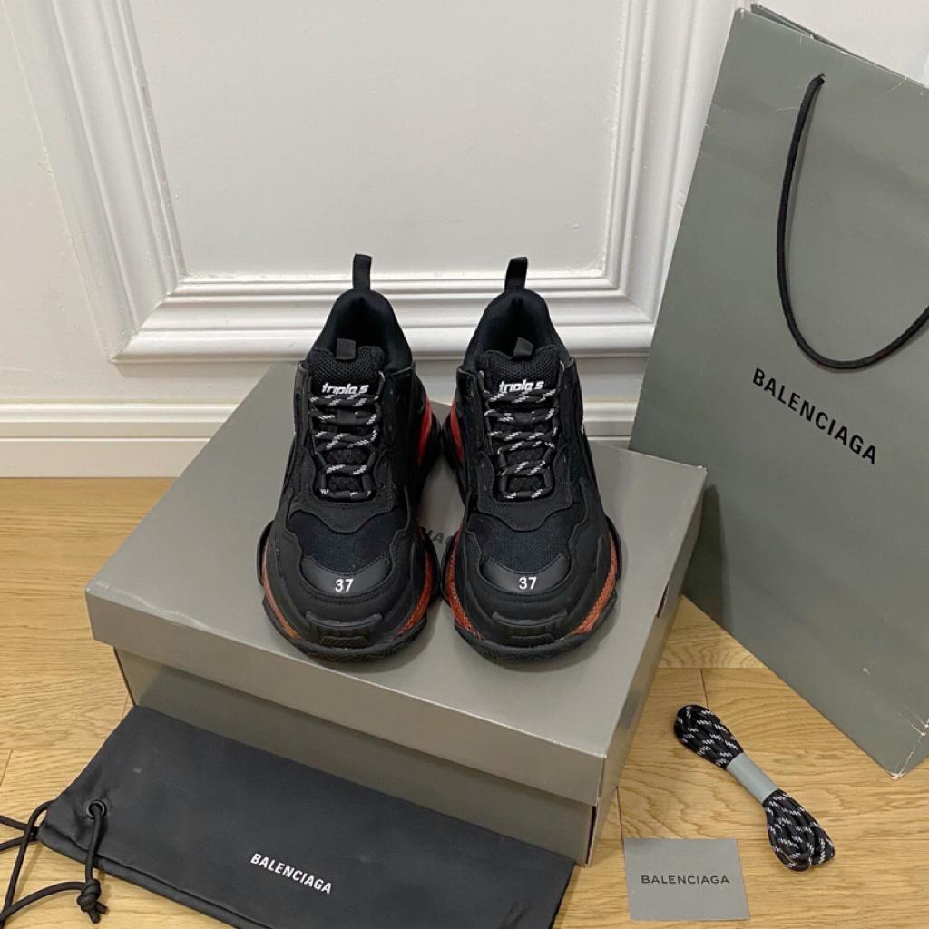 Balenciaga Triple S Clear Sole Neon Pink - vstockx