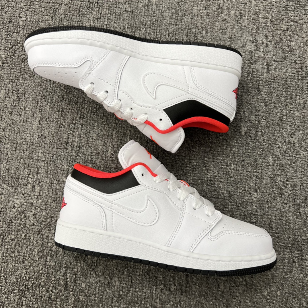 Jordan 1 Low White Black Infrared (GS) - vstockx