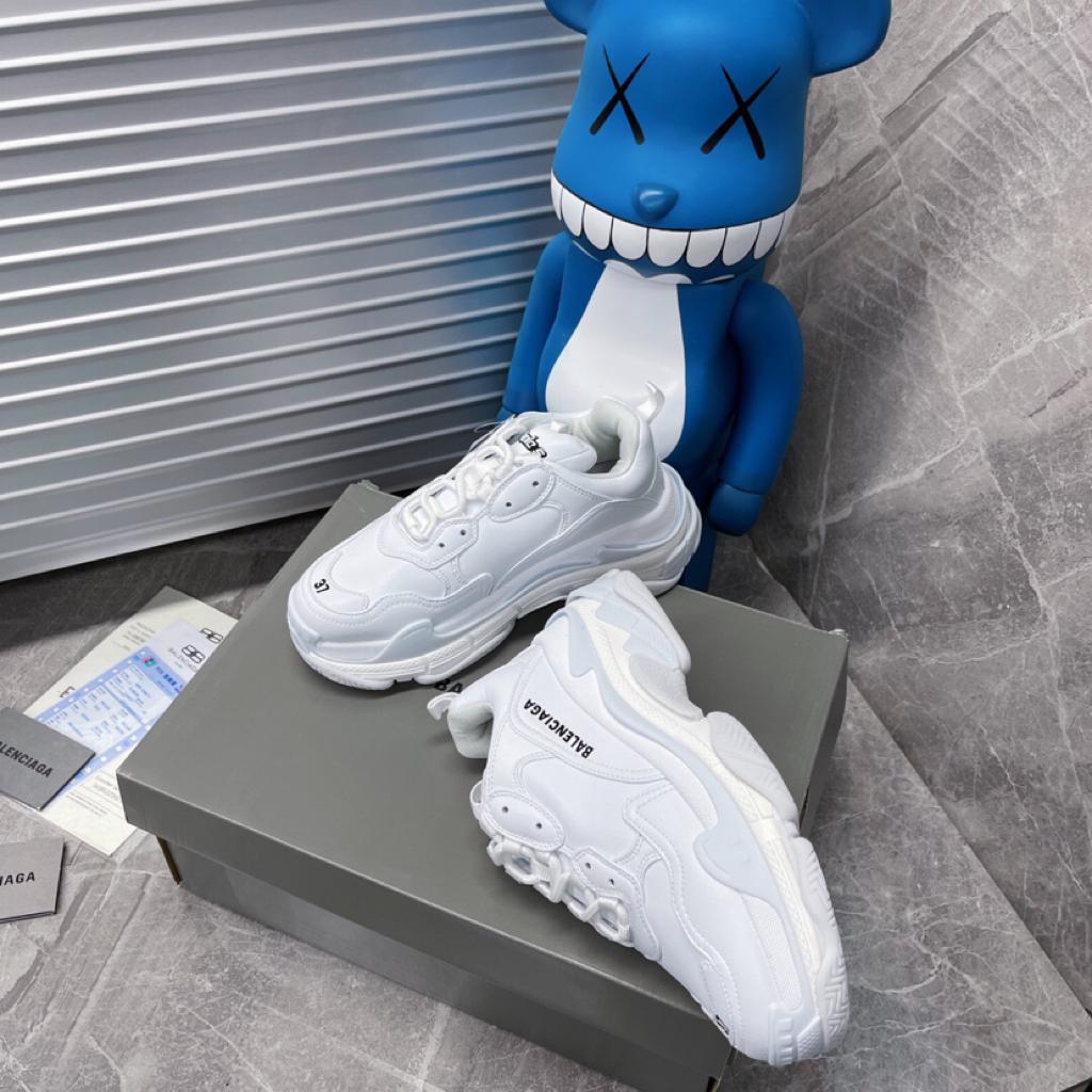 Balenciaga Triple S Triple White - vstockx