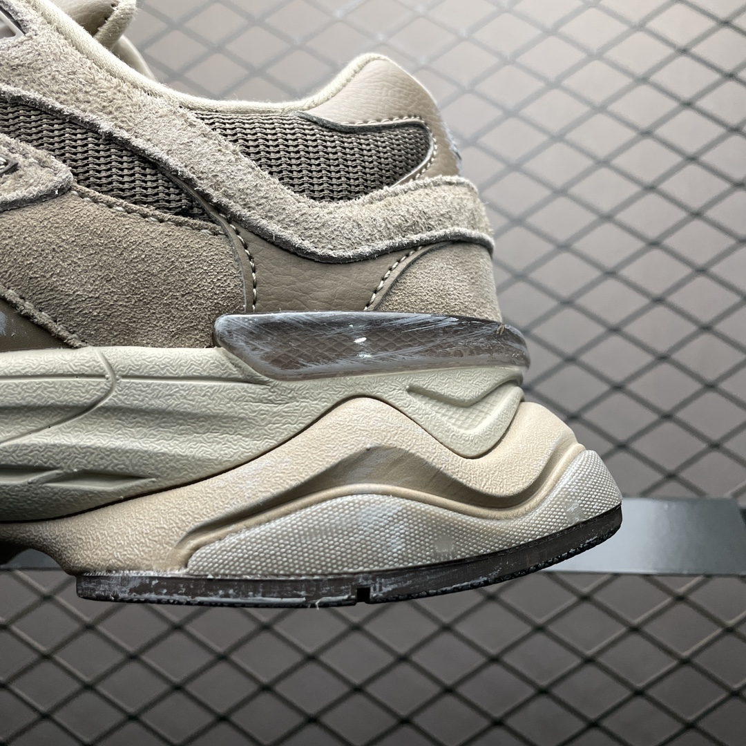 New Balance 9060 Mushroom - vstockx