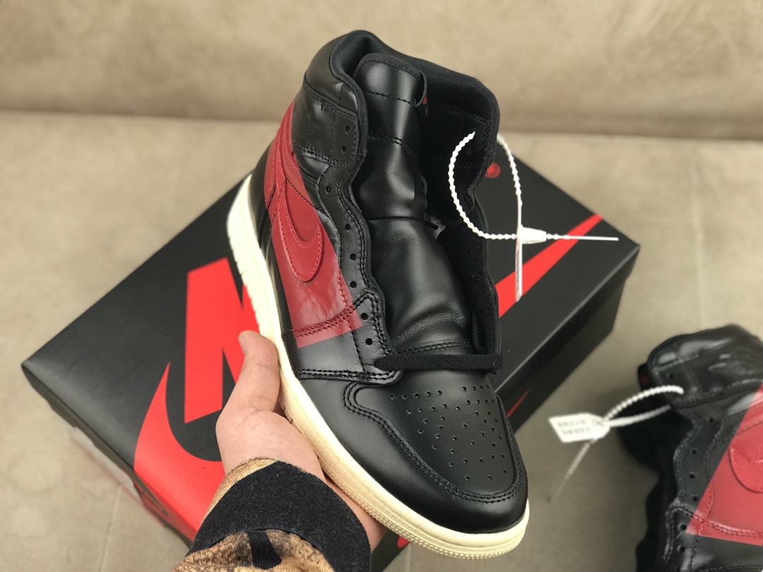 Jordan 1 Retro High OG Defiant Couture - vstockx