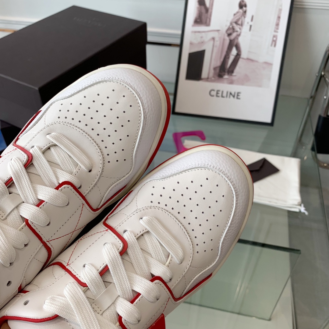 VALENTINO GARAVANI ONE STUD SNEAKER 5 - vstockx