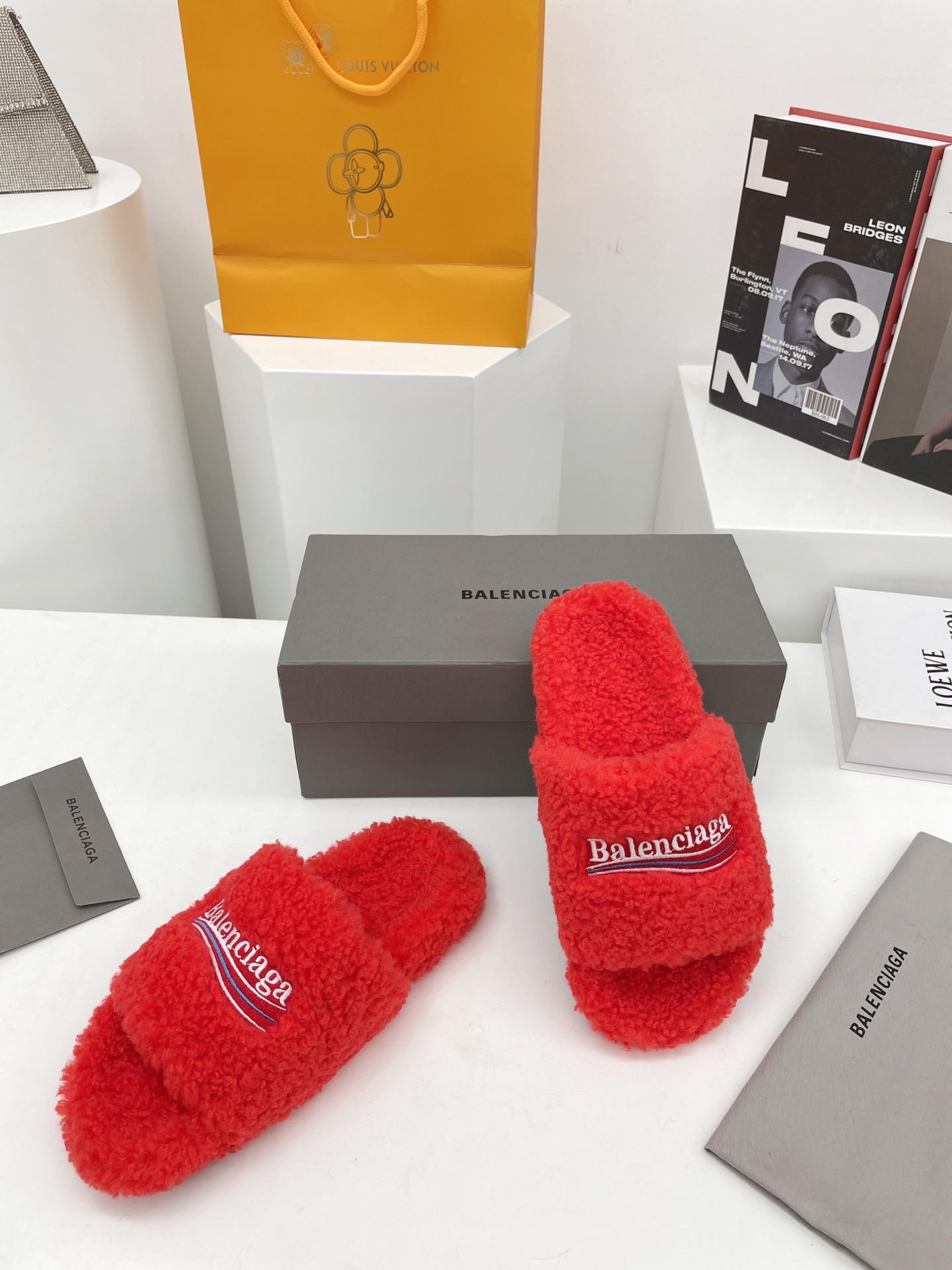 Balenciaga women 4 - vstockx