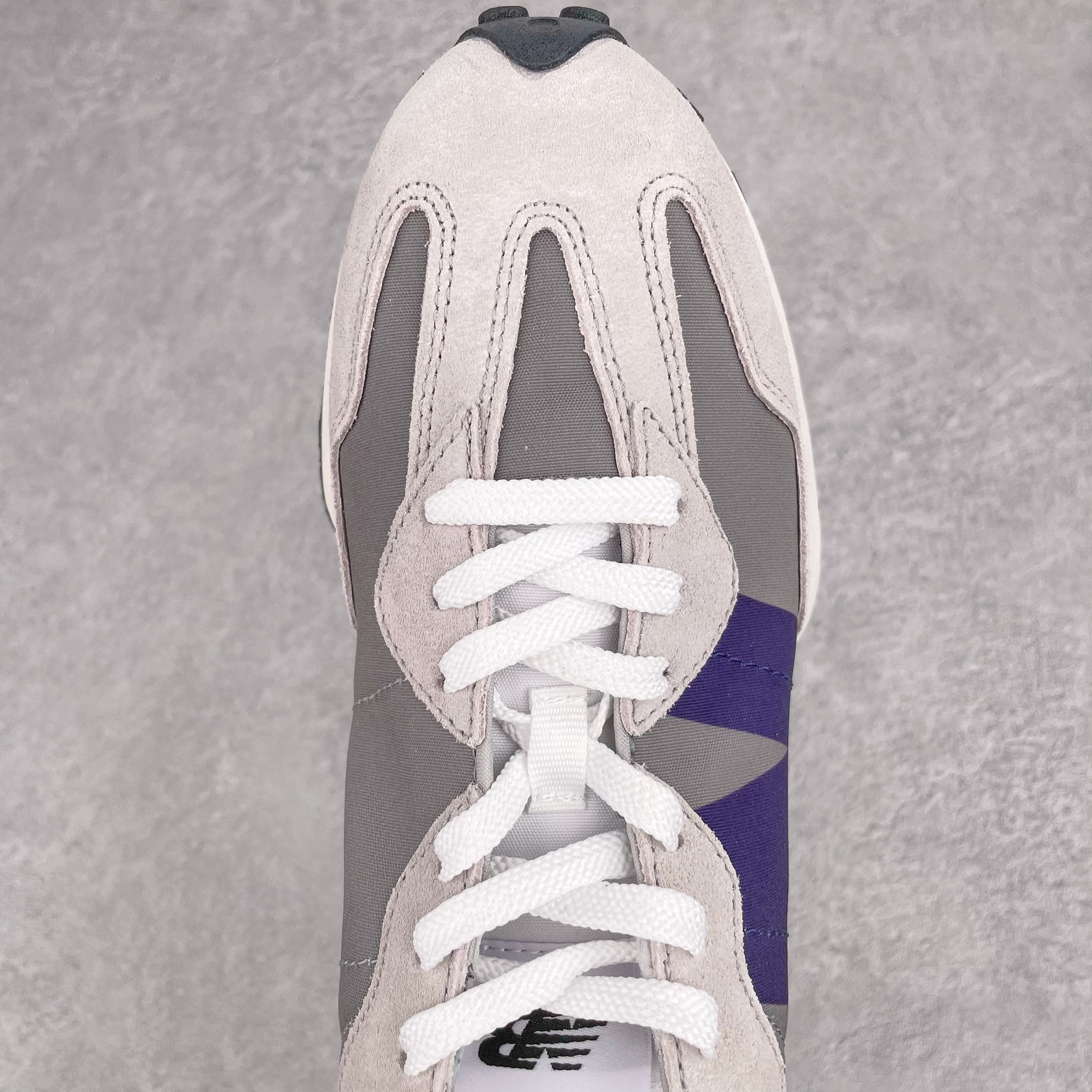 New Balance 327 Sneaker 16 - vstockx