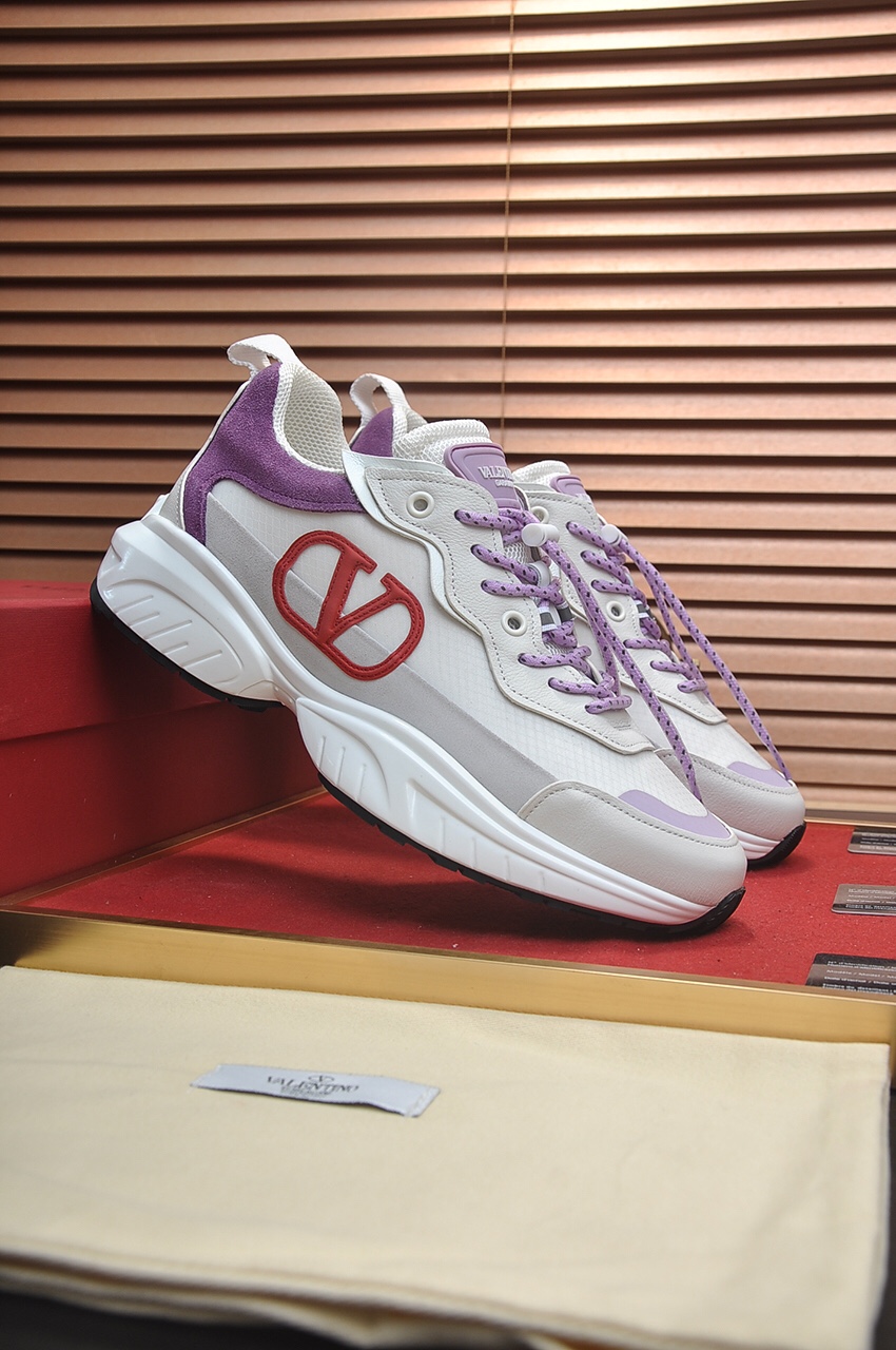 Valentino Garavani Low-top sneakers 19 - vstockx